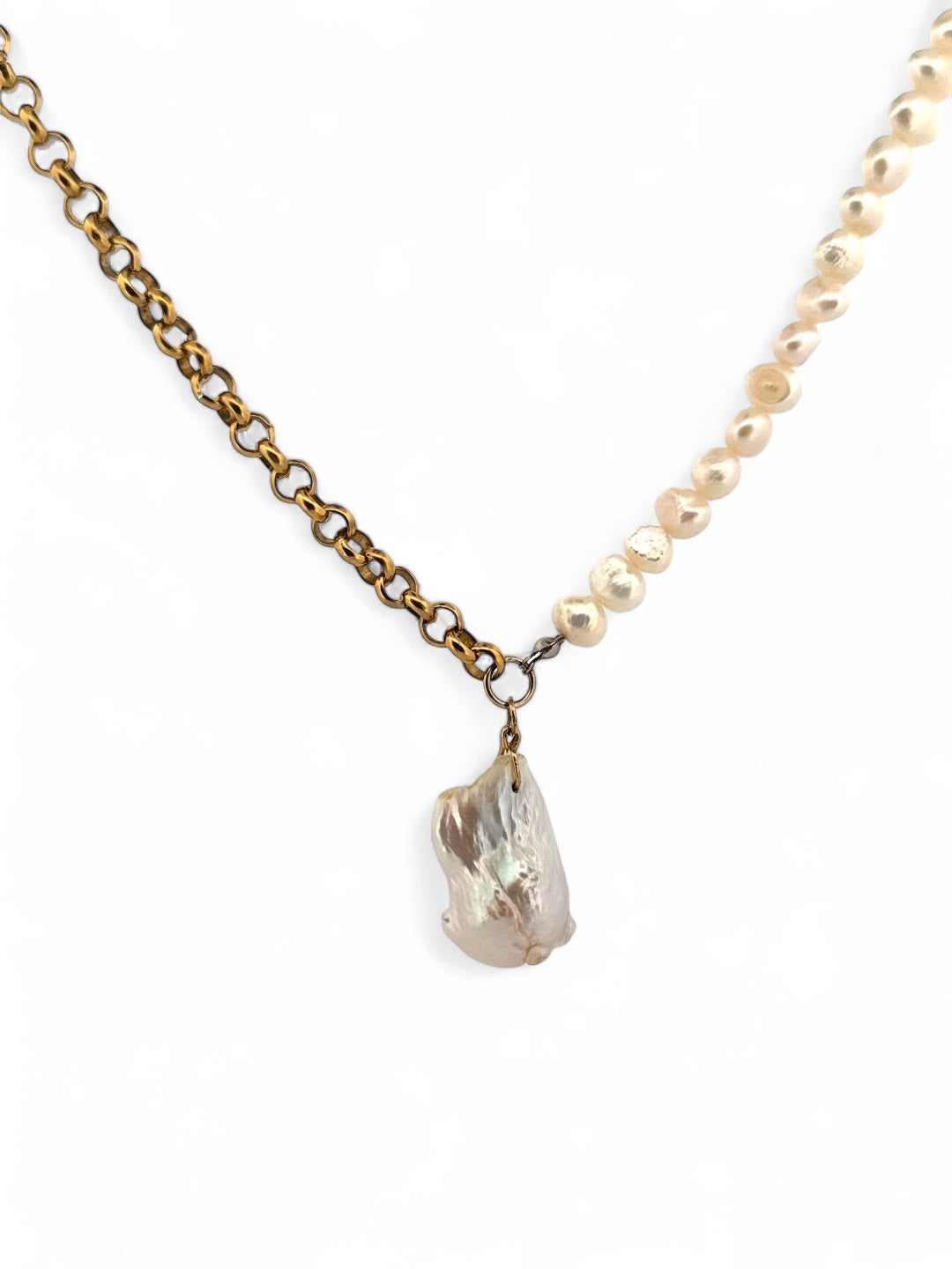 Asymmetrical pearl and gold chain necklace with baroque pendant – Salt Water Heirloom